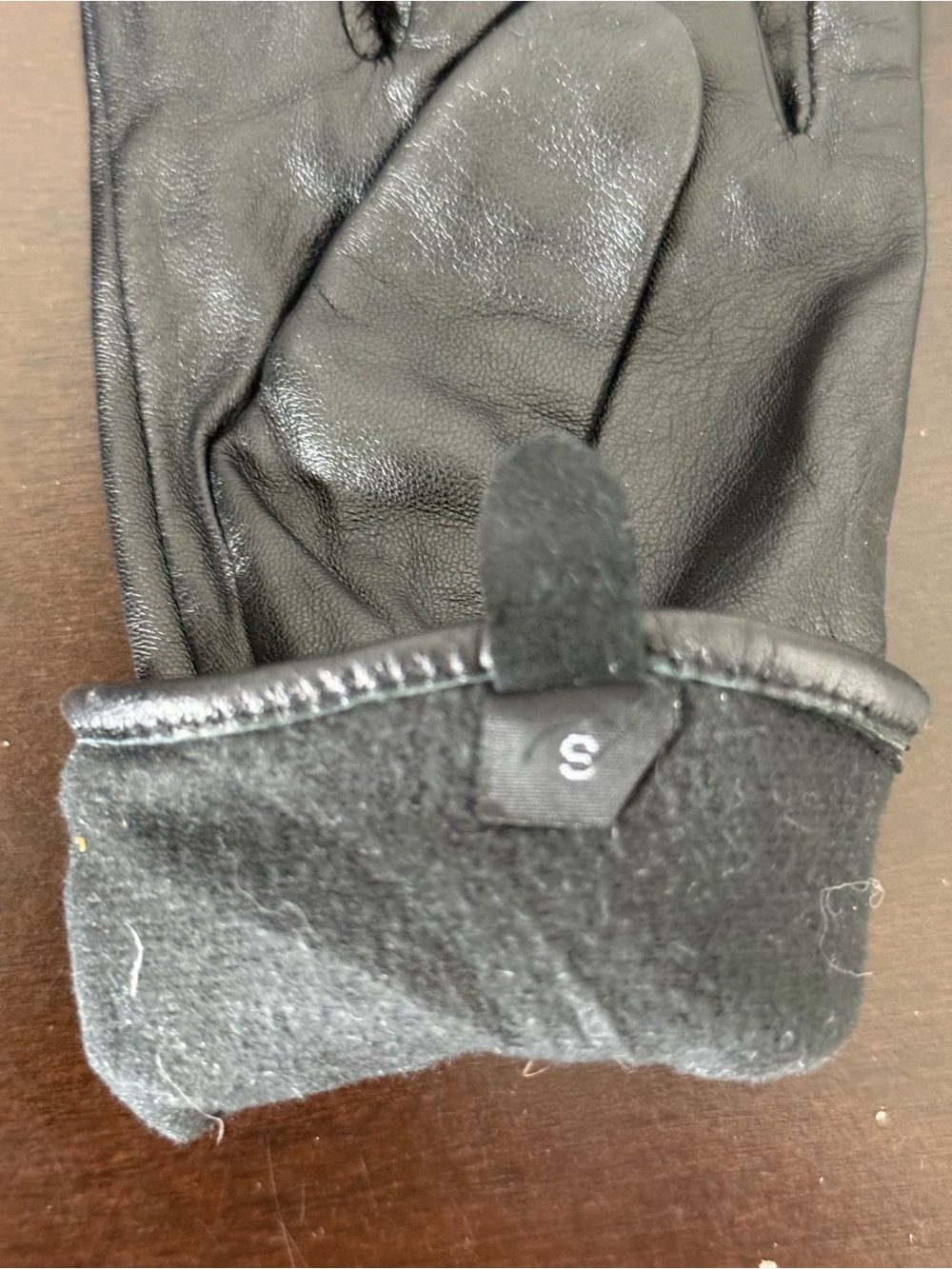 Michael Kors Black Leather Gloves with MK Emblem - Picture 4 of 5